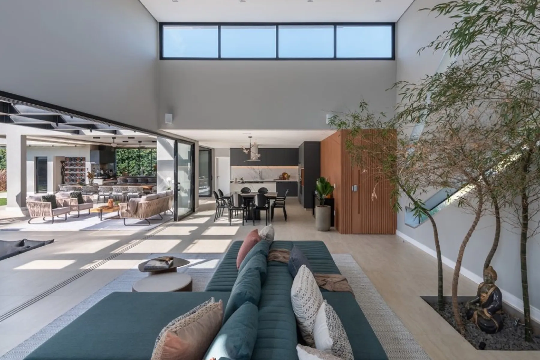 Sala de estar integrada — projeto C2H Atelier